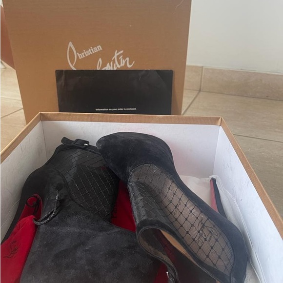 Louboutin heels, worn once in great condition - Picture 7 of 8